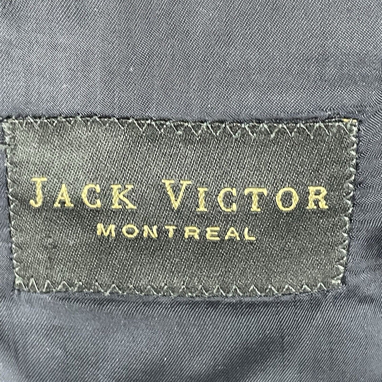 Jack Victor Montreal Black Wool Valere CT Super 110’s 2 Button Vented 42R *hole