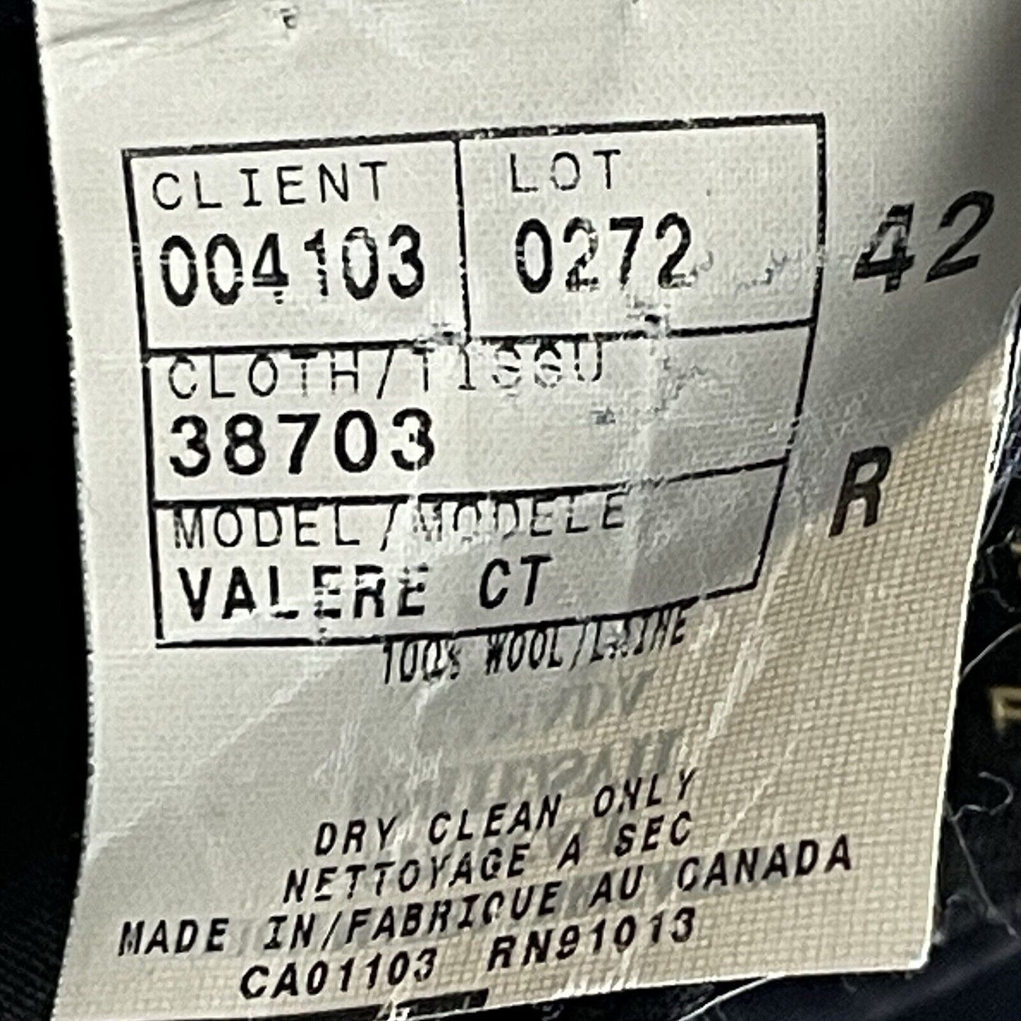 Jack Victor Montreal Black Wool Valere CT Super 110’s 2 Button Vented 42R *hole