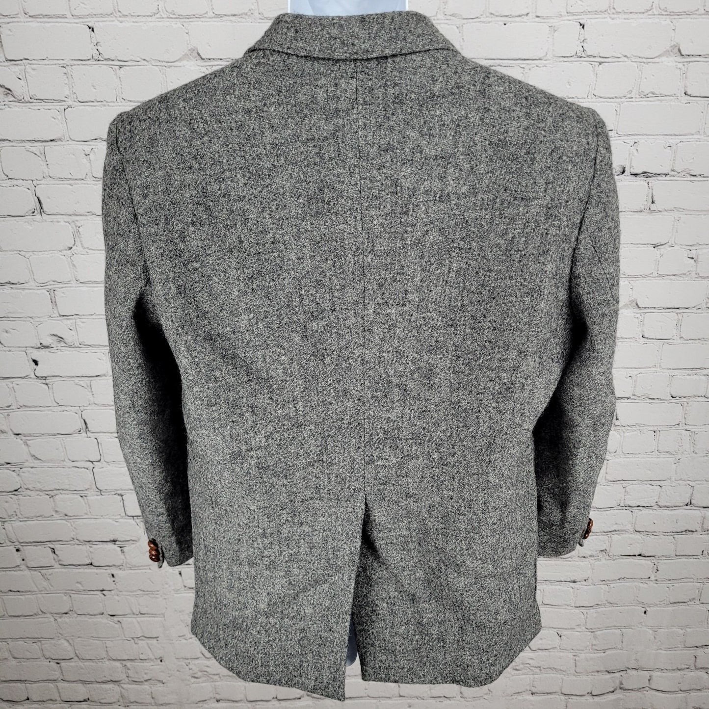 Harris Tweed Grey 100% Wool Handwoven 2 Button Vented Sport Coat Jacket Size 39