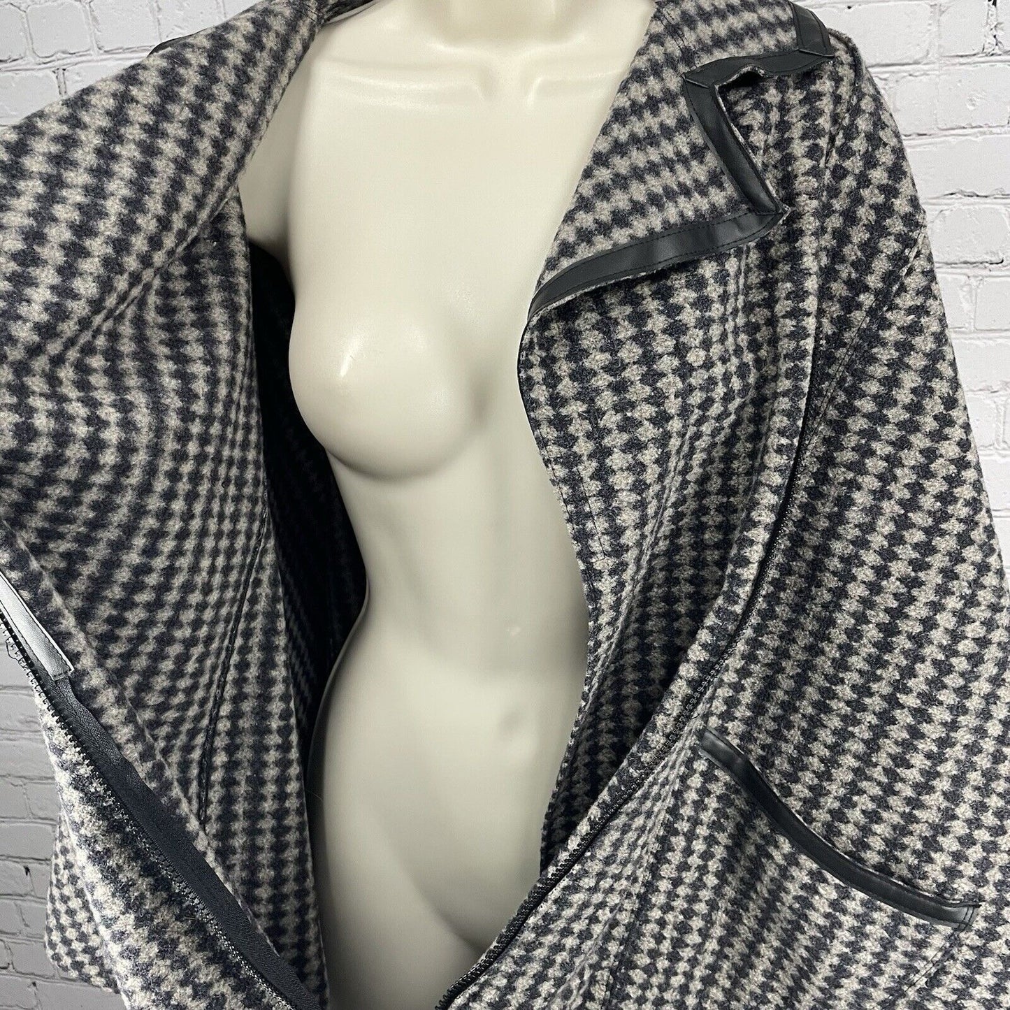 Janska Collared Oversized Poncho Jacket Asymmetrical Zipped Pockets USA Size O/S