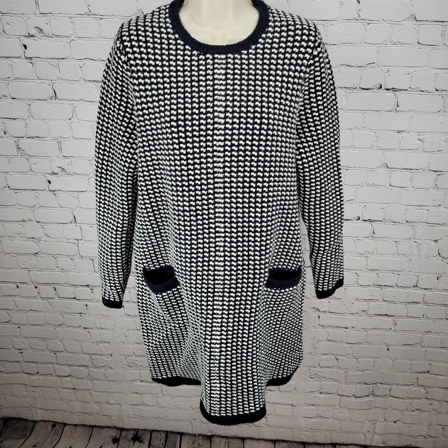 Boden Ivory & Navy Wool Alpaca Blend Knit Heavyweight Sweater Dress Size 10R