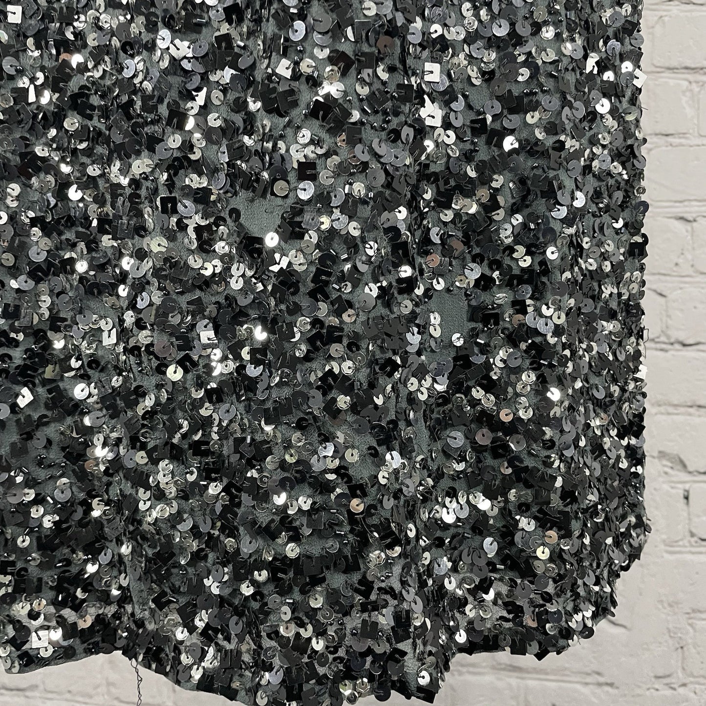 Adrianna Papell Evening Grey Silk Sequin Off Shoulder Lined Zipped Dress Size 8
