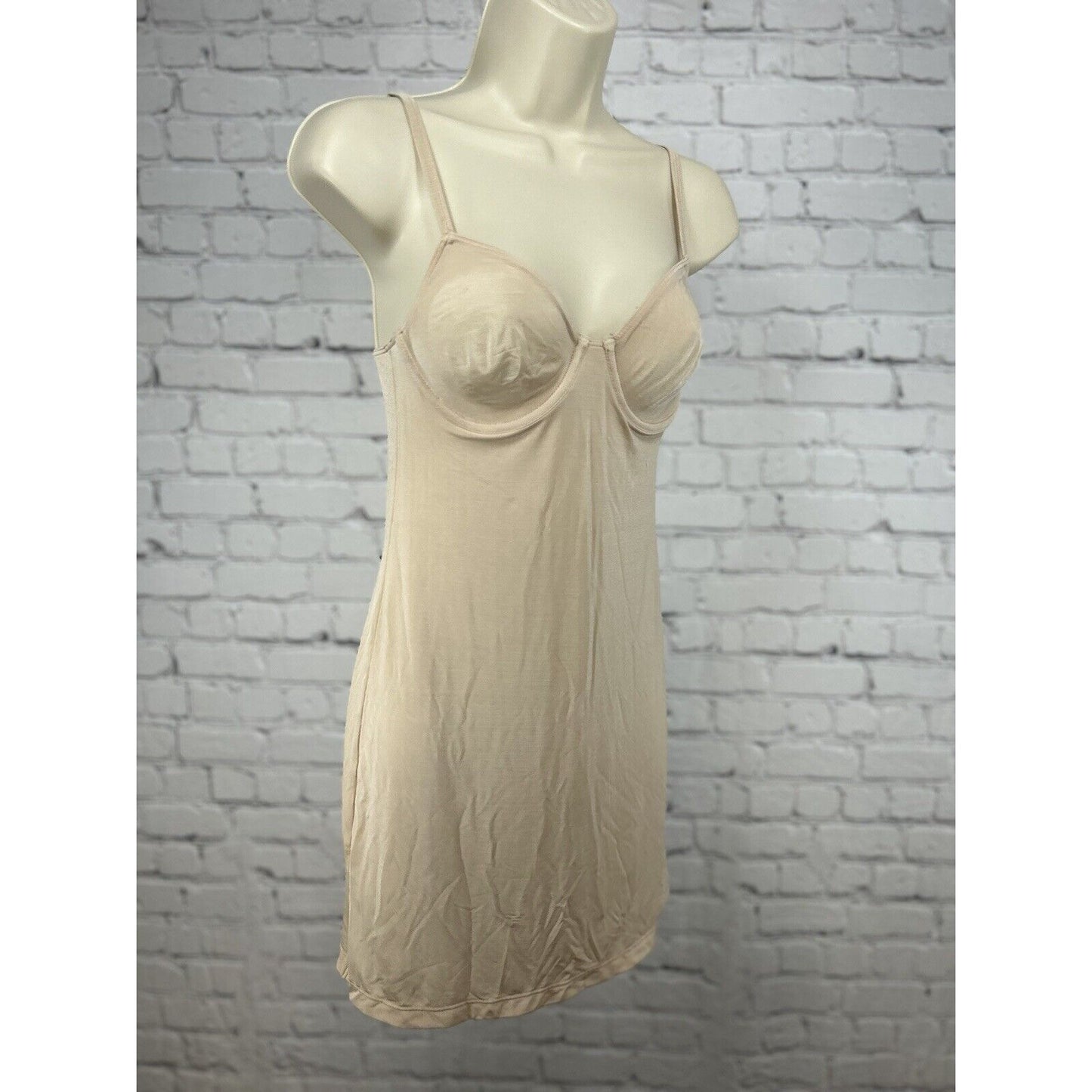 Calvin Klein Nude Adjustable Spaghetti Strap Unlined Demi Cup Midi Slip 34C