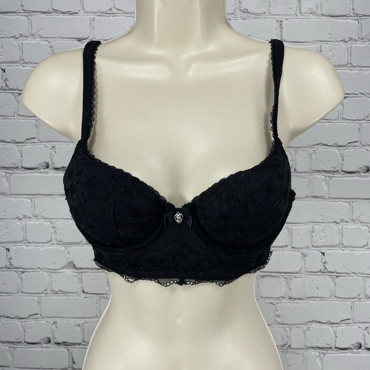 Victoria’s Secret Black Lace Body By Victoria Lined Demi Underwire Bra Size 32B