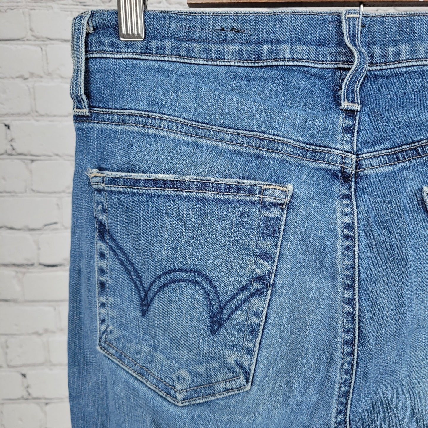 Edwin Blue Denim Elin Crop Straight Mid Rise Jeans USA Made Size 27 (27x25.5)