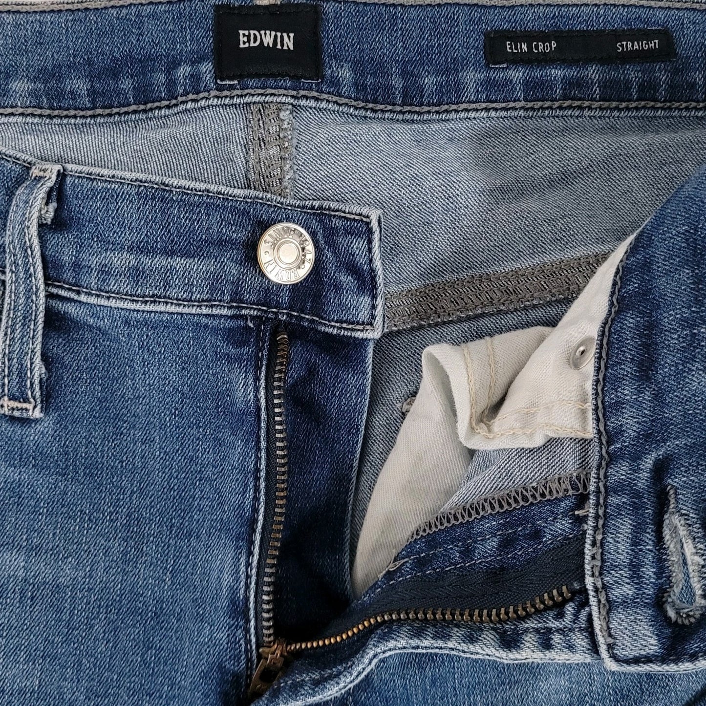 Edwin Blue Denim Elin Crop Straight Mid Rise Jeans USA Made Size 27 (27x25.5)