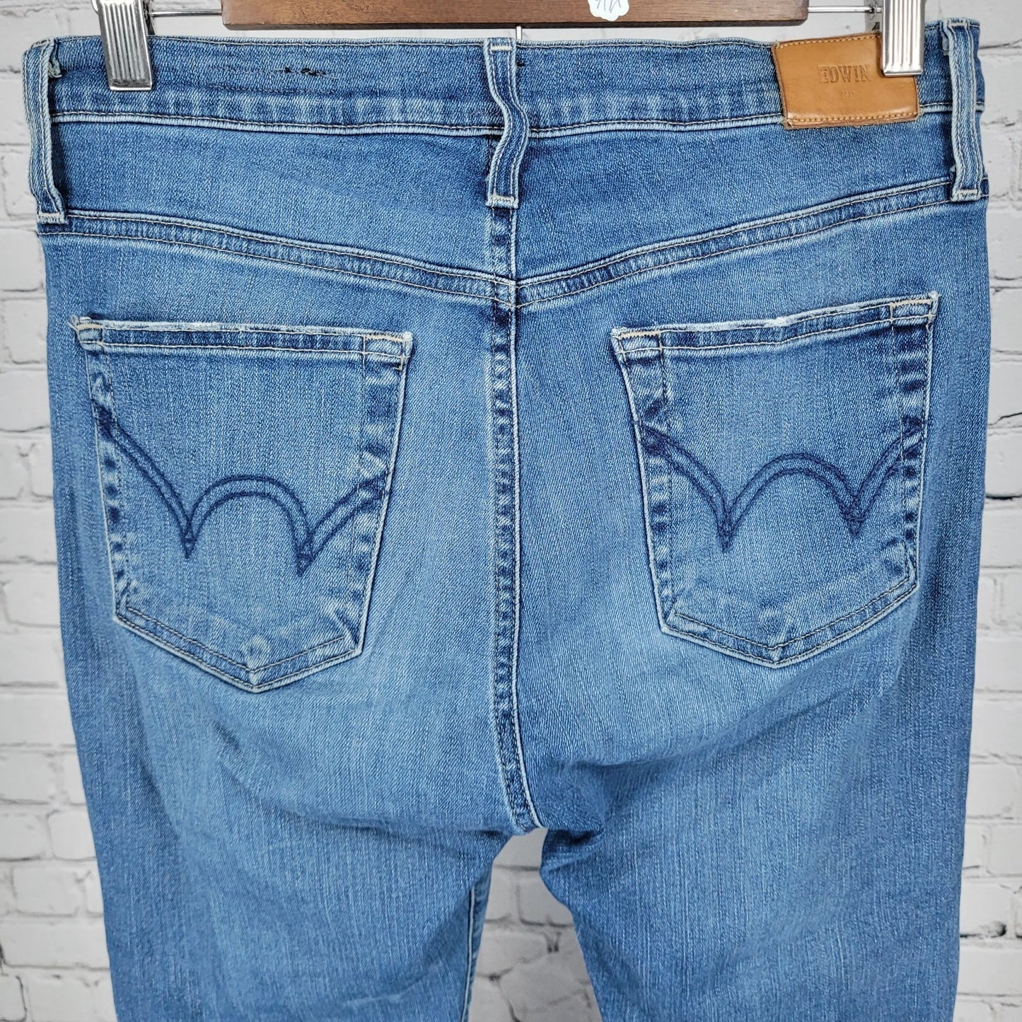 Edwin Blue Denim Elin Crop Straight Mid Rise Jeans USA Made Size 27 (27x25.5)