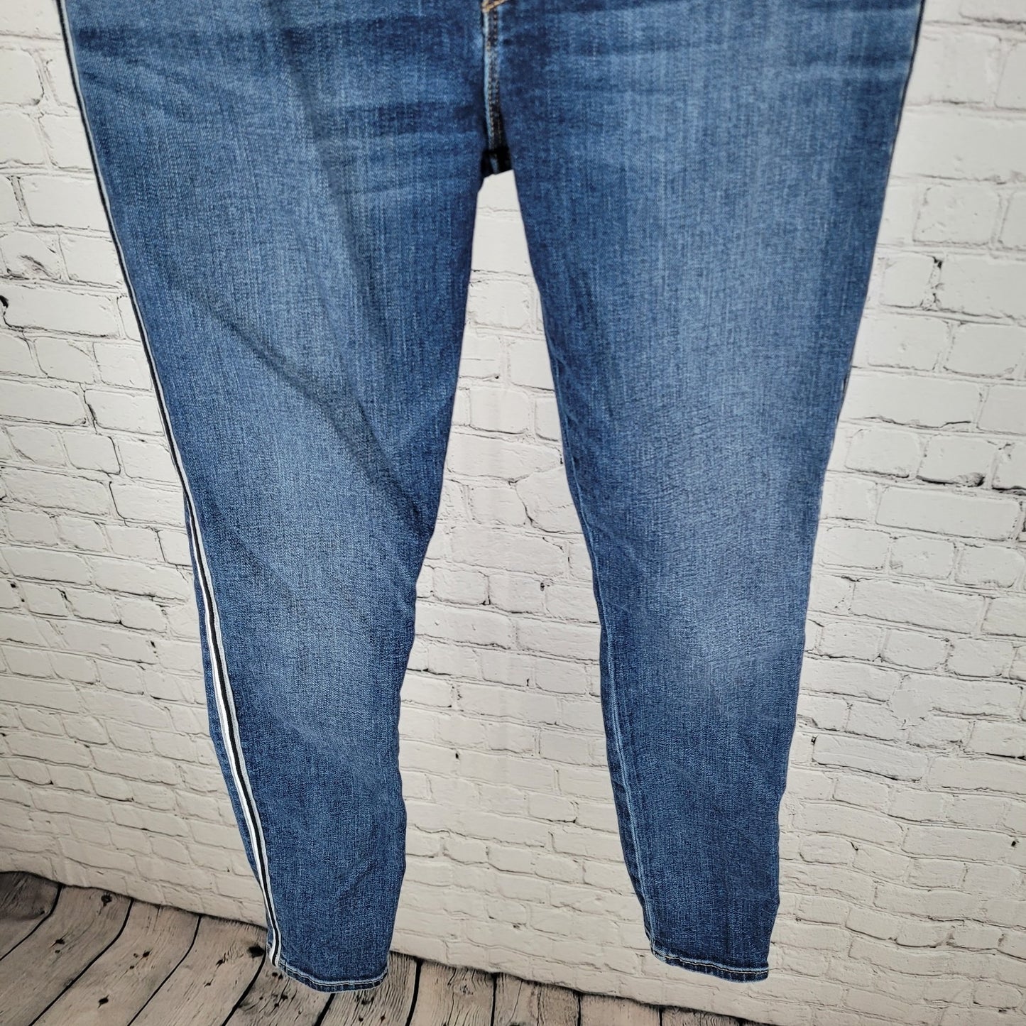 Hudson LA Blue Denim Barbara Super Skinny Mid Rise Stretch Jeans Size 27 (27x27)