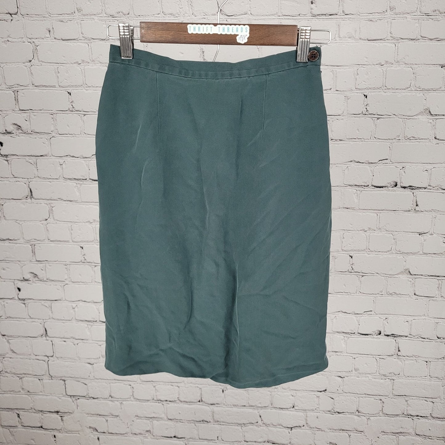 Jones New York Green 100% Silk Lightweight Lined Back Slit Skirt Size 4P