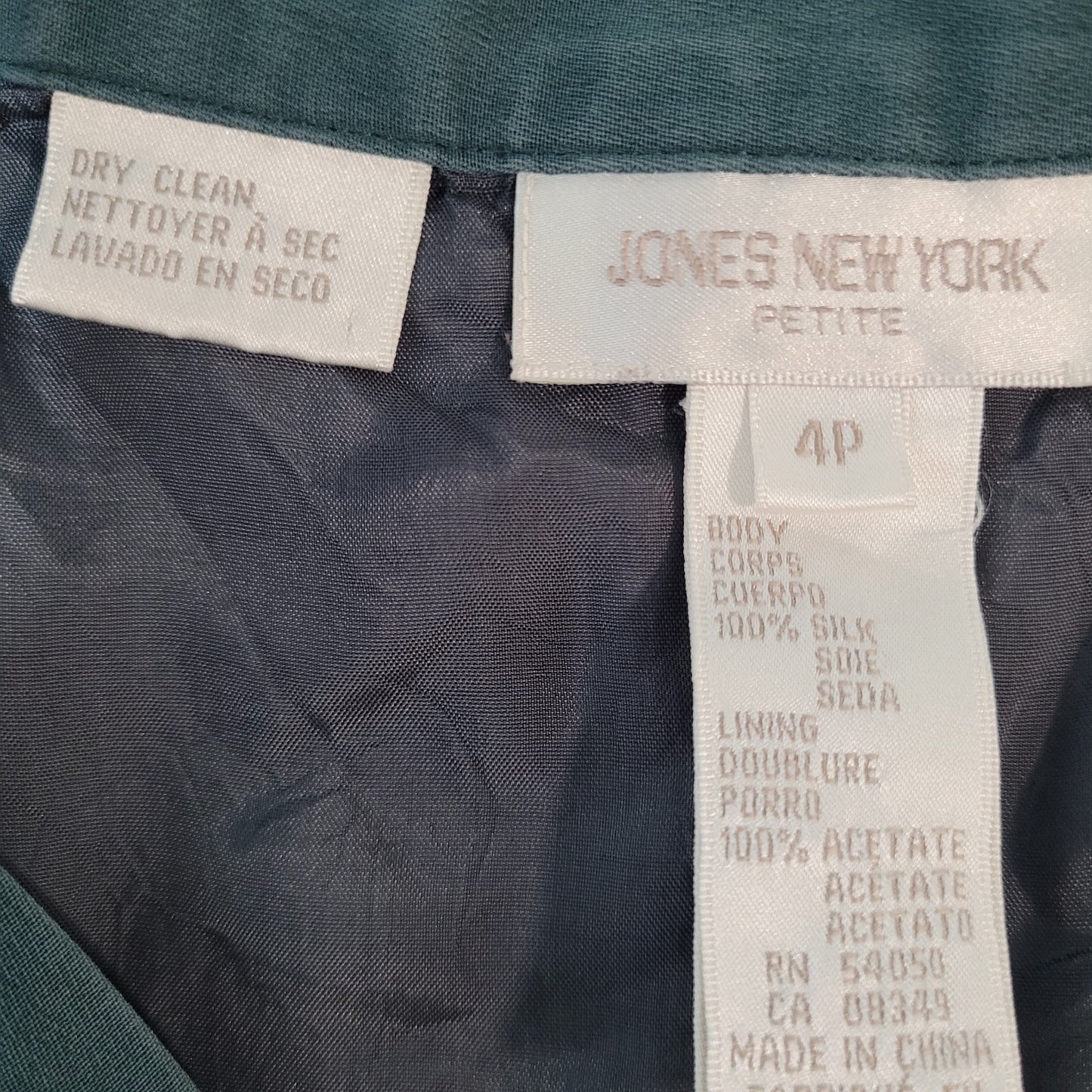 Jones New York Green 100% Silk Lightweight Lined Back Slit Skirt Size 4P