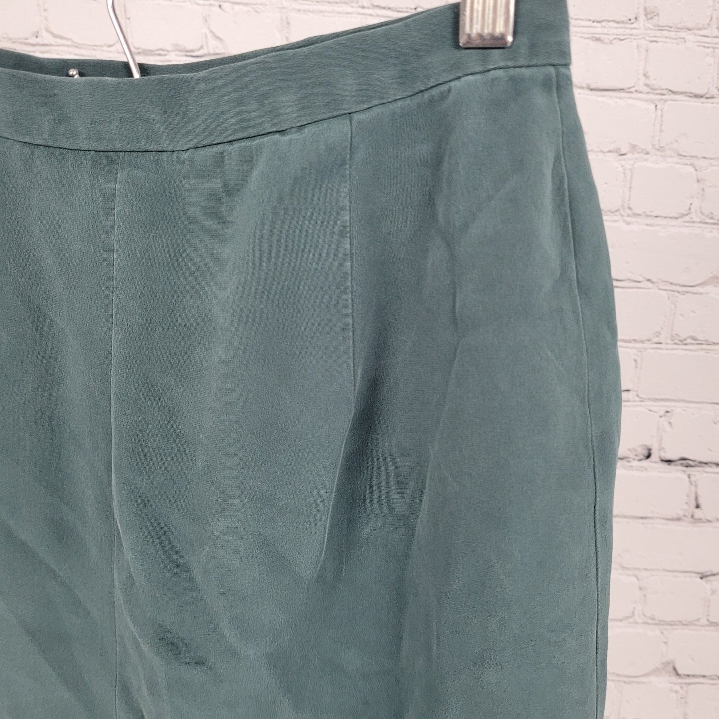 Jones New York Green 100% Silk Lightweight Lined Back Slit Skirt Size 4P