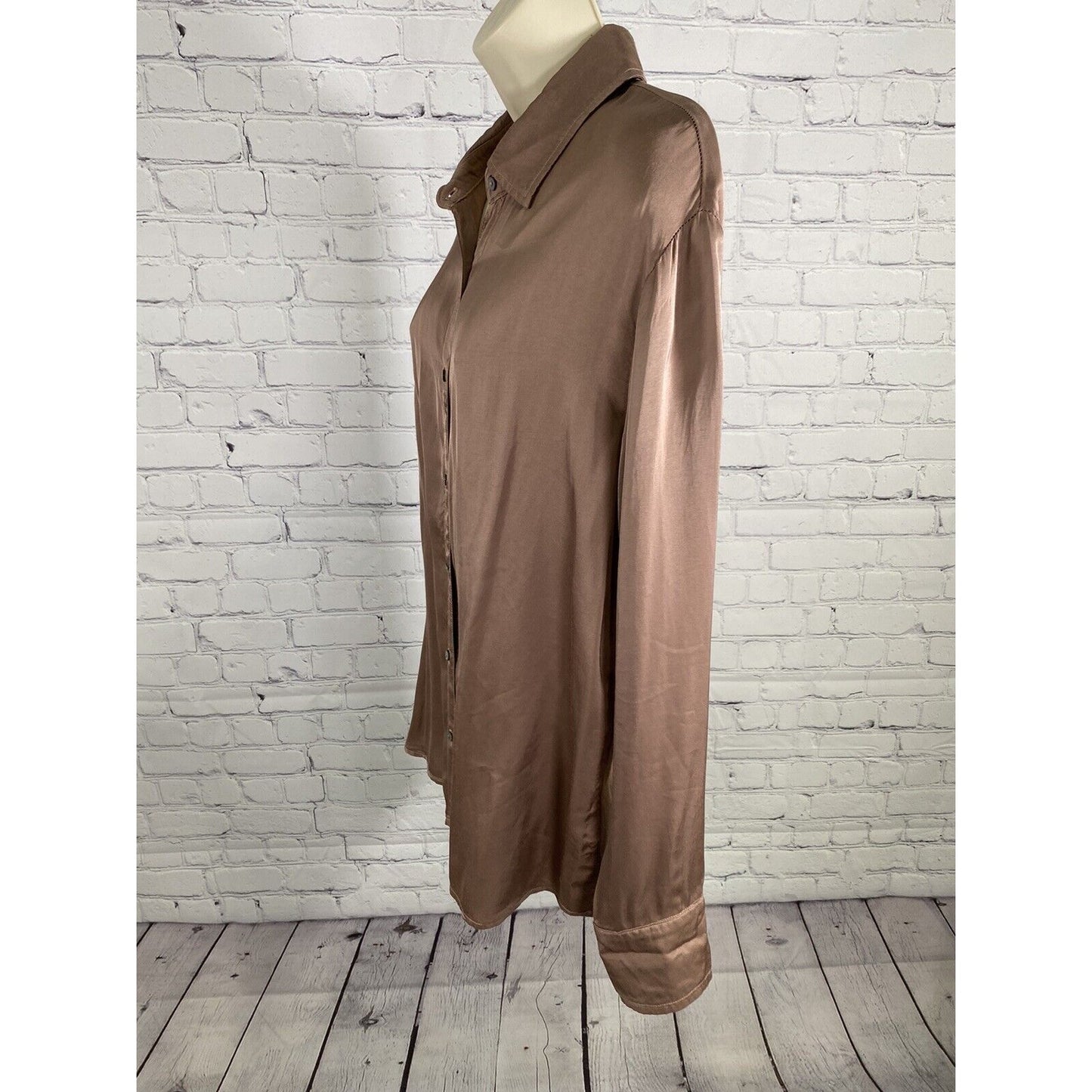 Michael Stars Brown Silky Oyster Shell Button Up Long Sleeve Blouse Womens S