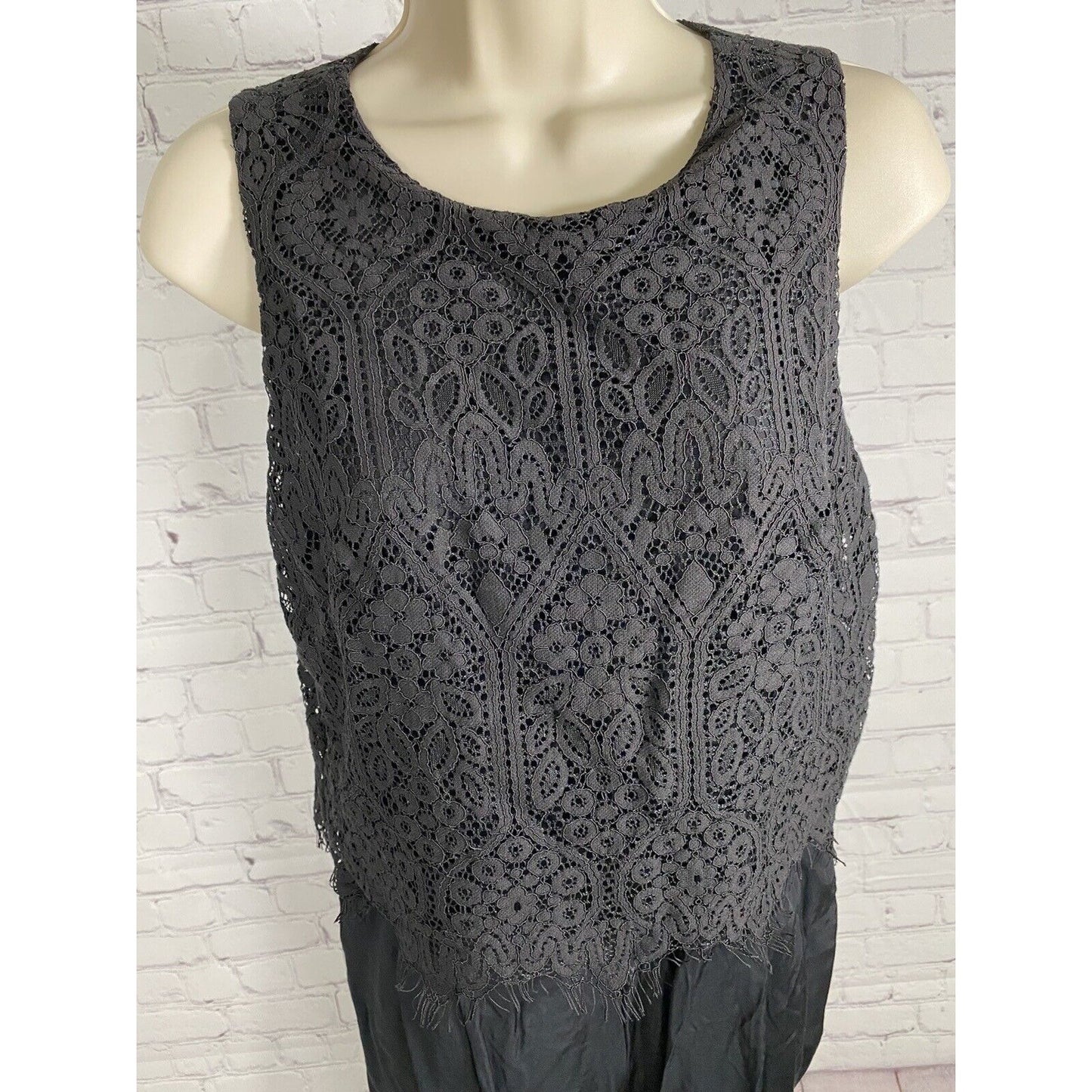 Ann Taylor LOFT Black Lace Sleeveless Back Zip Jumpsuit Women’s 0