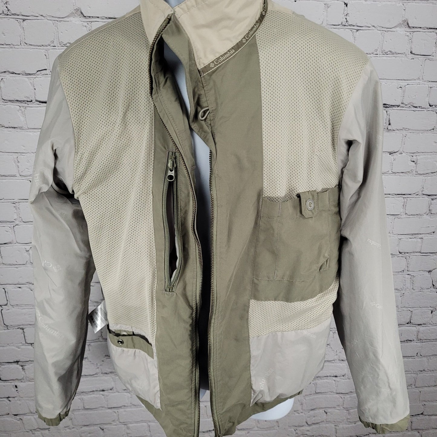 Columbia Green Khaki Mesh Lined Zipped Pockets Windbreaker Jacket Size Medium M