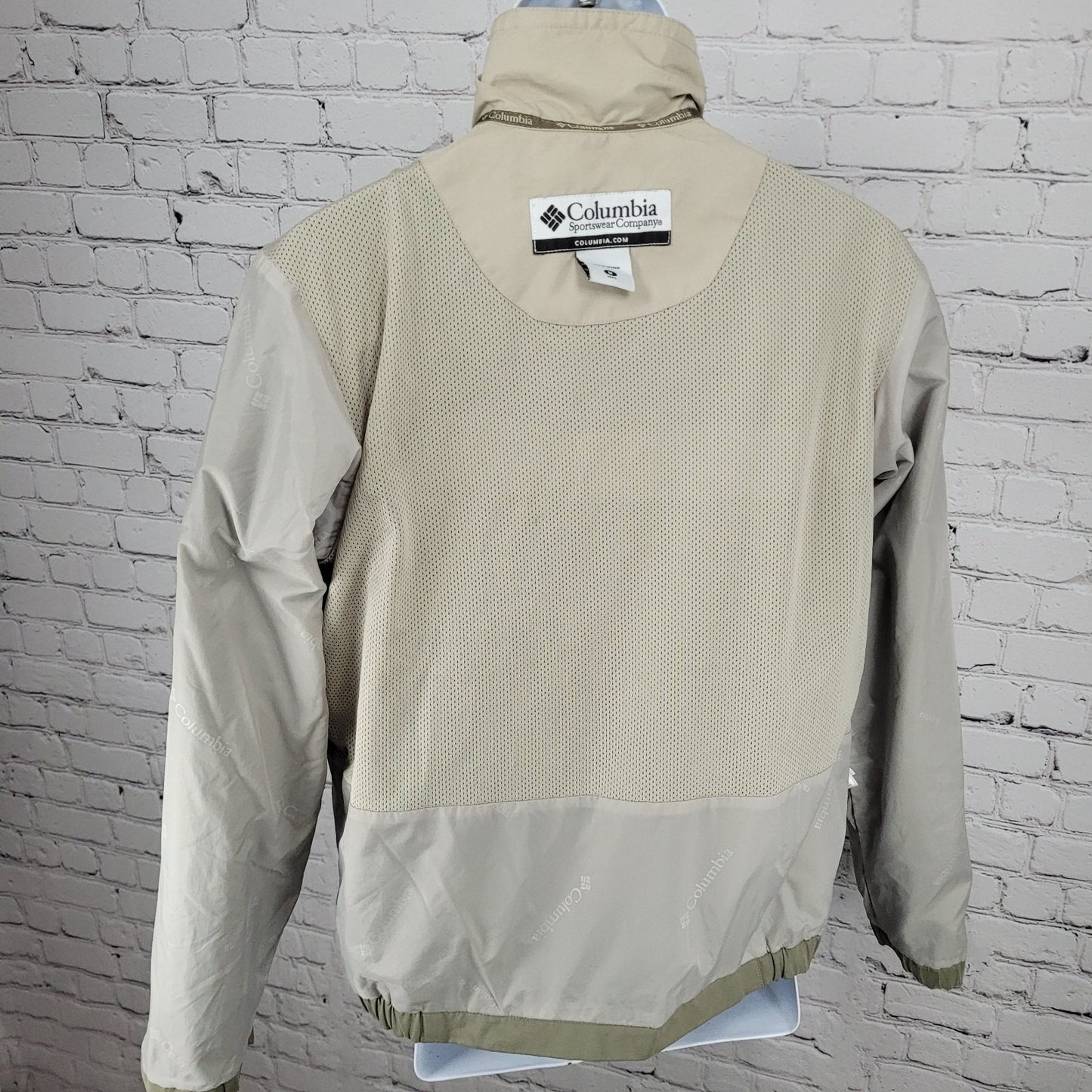 Columbia Green Khaki Mesh Lined Zipped Pockets Windbreaker Jacket Size Medium M