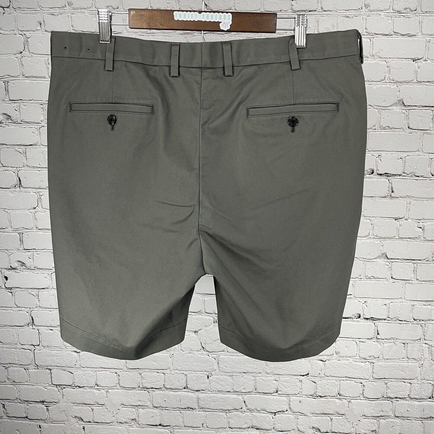 Brooks Brothers Grey Advantage Chino Shorts Stretch Waistband Size 38 (38x9)