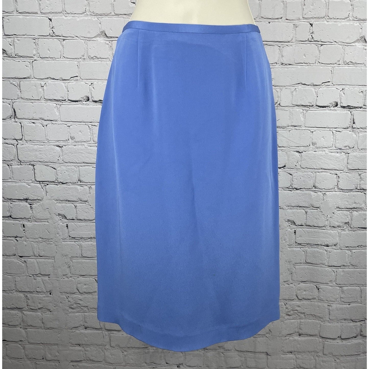 Maggy London Blue 100% Silk Lined Zipped Back Slit Knee Length Skirt Size 10