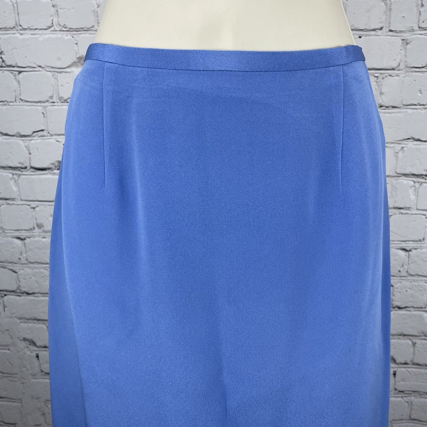 Maggy London Blue 100% Silk Lined Zipped Back Slit Knee Length Skirt Size 10