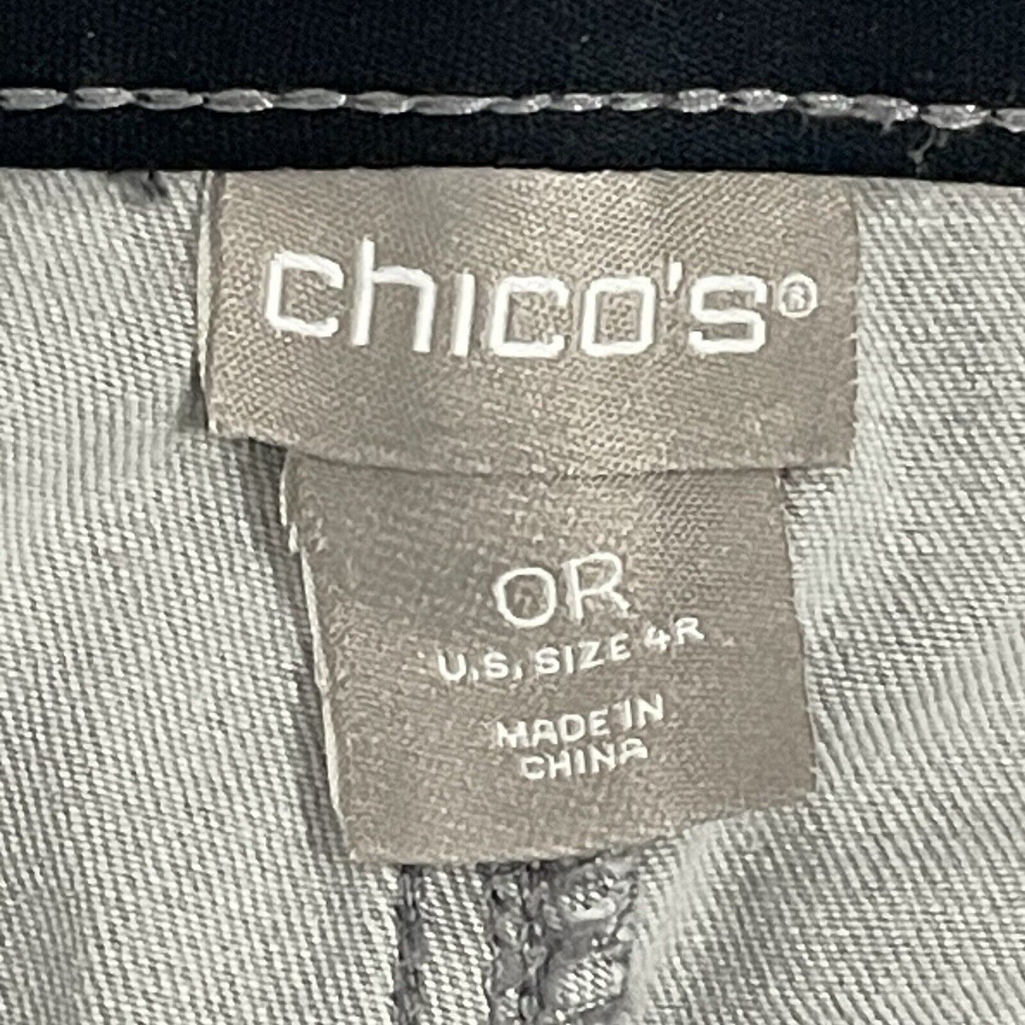 Chicos Light Gray Skinny Jeans Size US 4R (29x30)