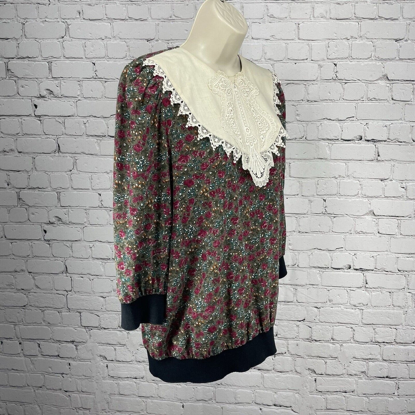 VTG Brenner Green Floral Blouse Top Embroidered 80’s Flowy Made In US Size 11/12