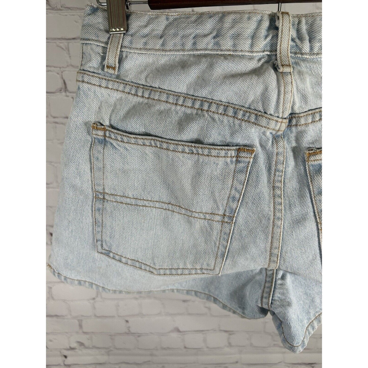 VTG Guess Jeans Authentic Original Design Light Wash Women’s Shorts 29 (28 x 3)