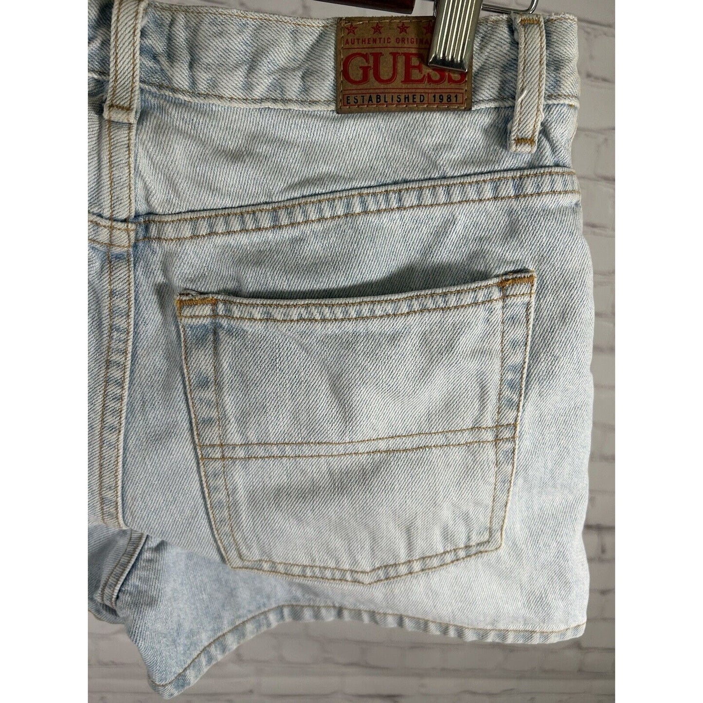 VTG Guess Jeans Authentic Original Design Light Wash Women’s Shorts 29 (28 x 3)