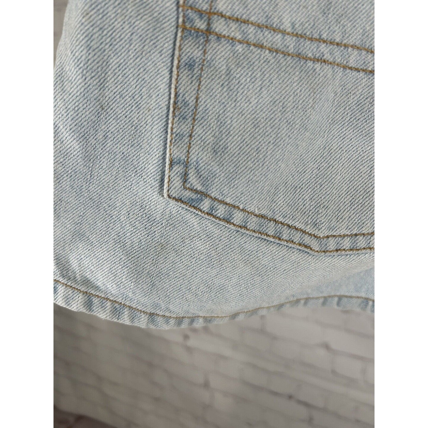VTG Guess Jeans Authentic Original Design Light Wash Women’s Shorts 29 (28 x 3)