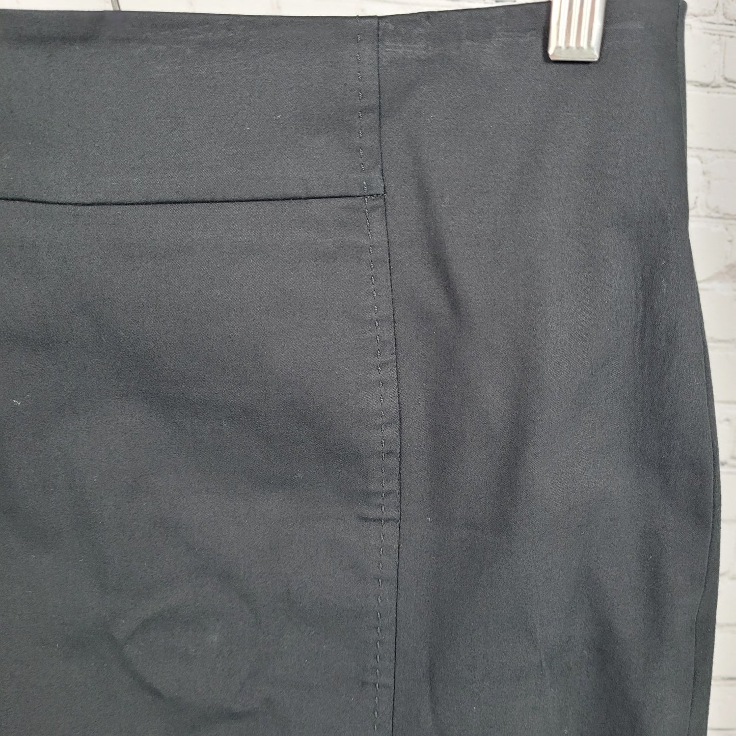 LOFT Black Cotton Stretch Back Slit Zip Closure Straight Skirt Size 8 (31x23)