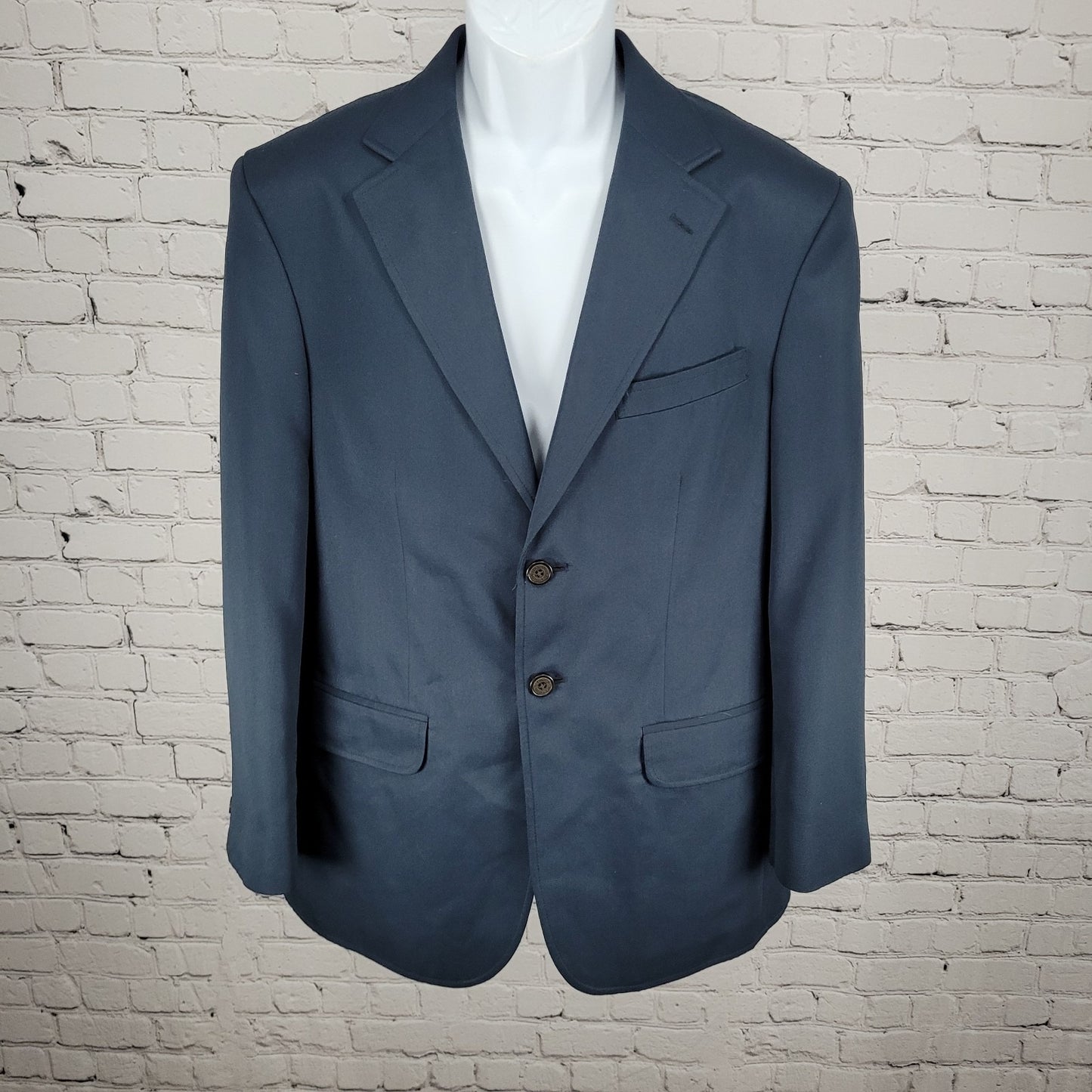 TravelSmith Navy 2 Button Single Vented Notch Blazer Sport Coat Size 38S