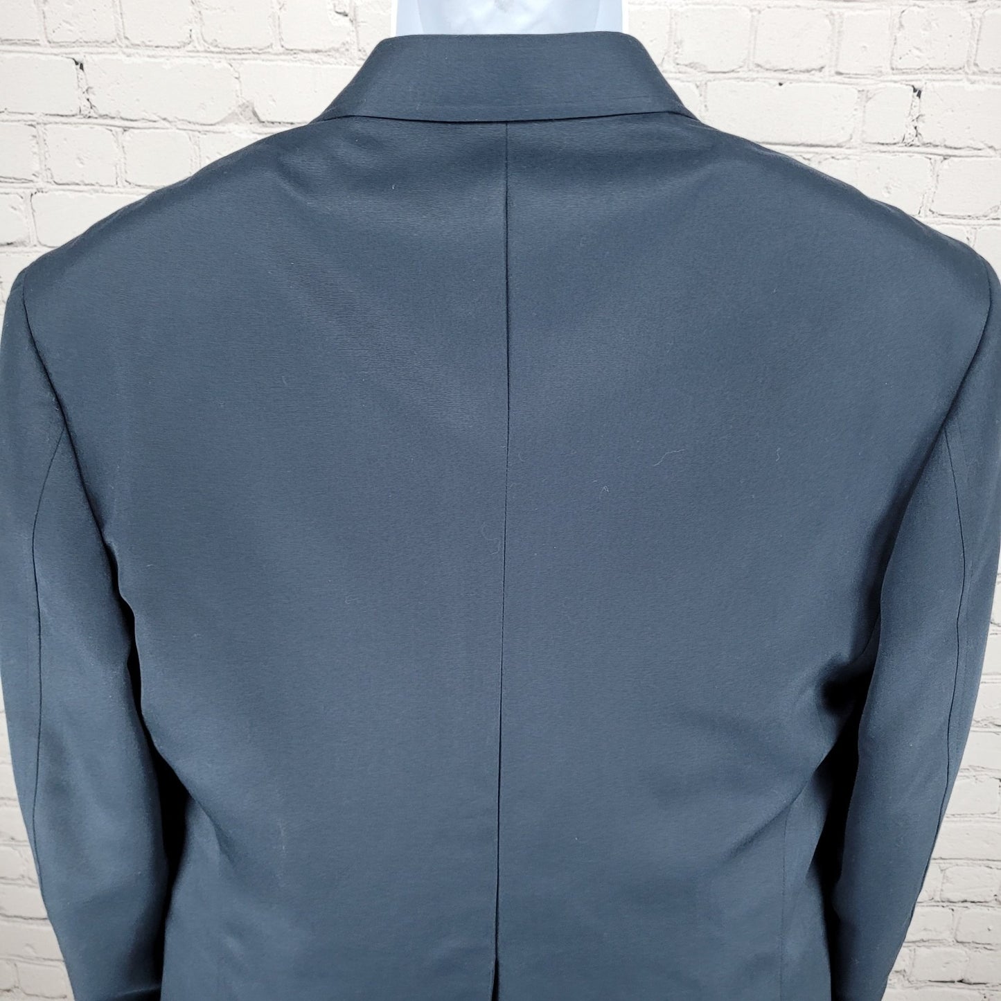 TravelSmith Navy 2 Button Single Vented Notch Blazer Sport Coat Size 38S