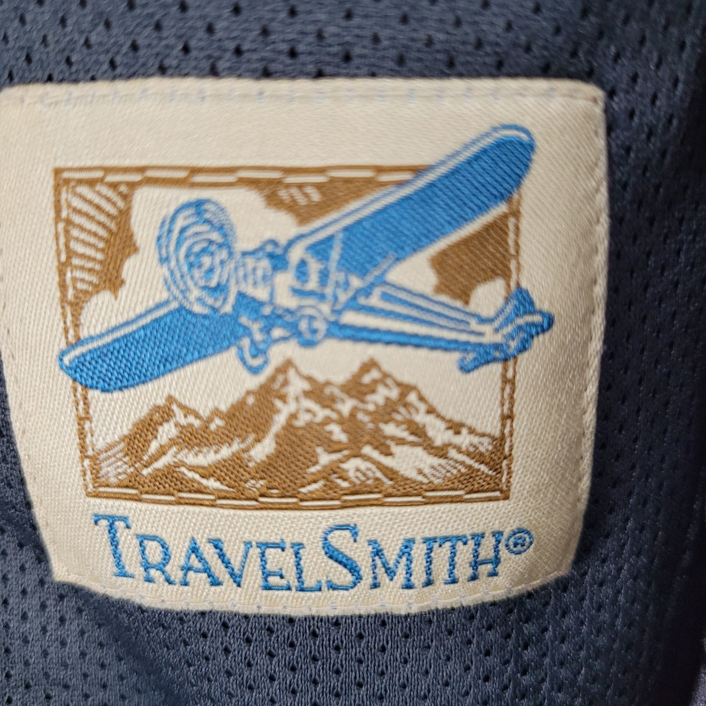 TravelSmith Navy 2 Button Single Vented Notch Blazer Sport Coat Size 38S