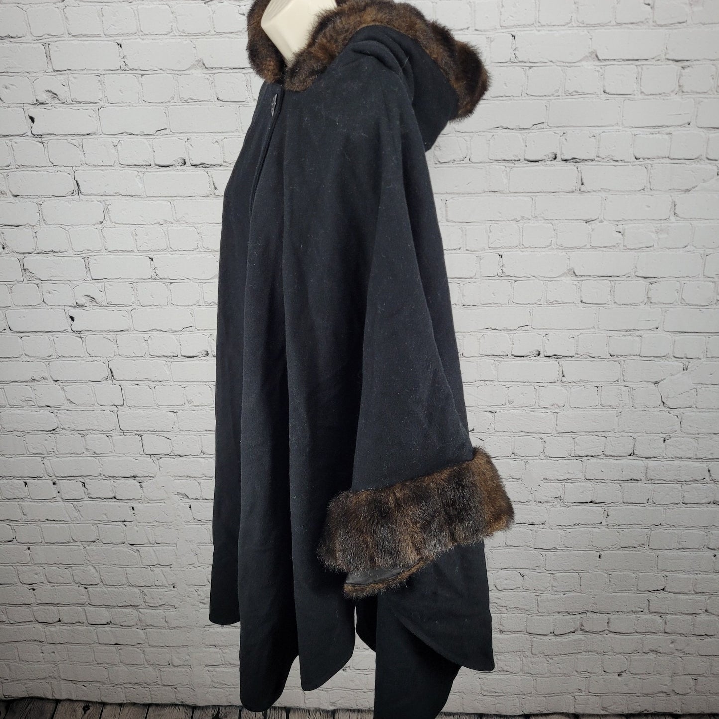 Stephanie Mathews Black Faux Fur Trim Hooded Cape Buttoned Over Coat One Size