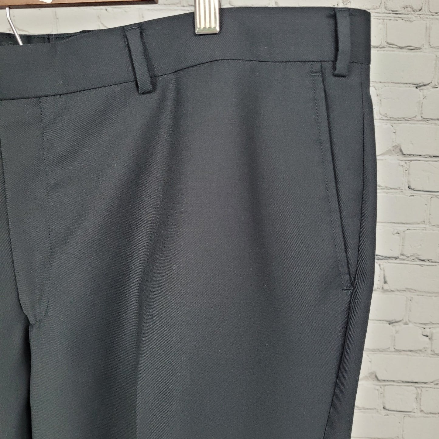 Charles Tyrwhitt Black 100% Wool Classic Fit Dress Pants Size 42R (42x32)