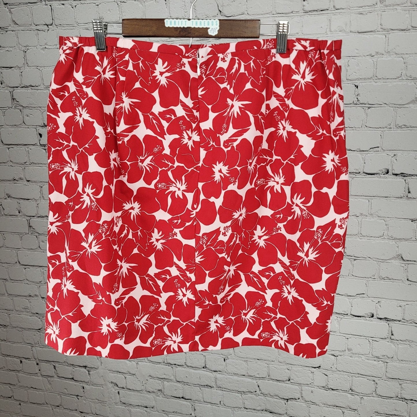 Talbots Red Tropical Floral Cotton Stretch Straight Skirt Size 18WP (36x22)