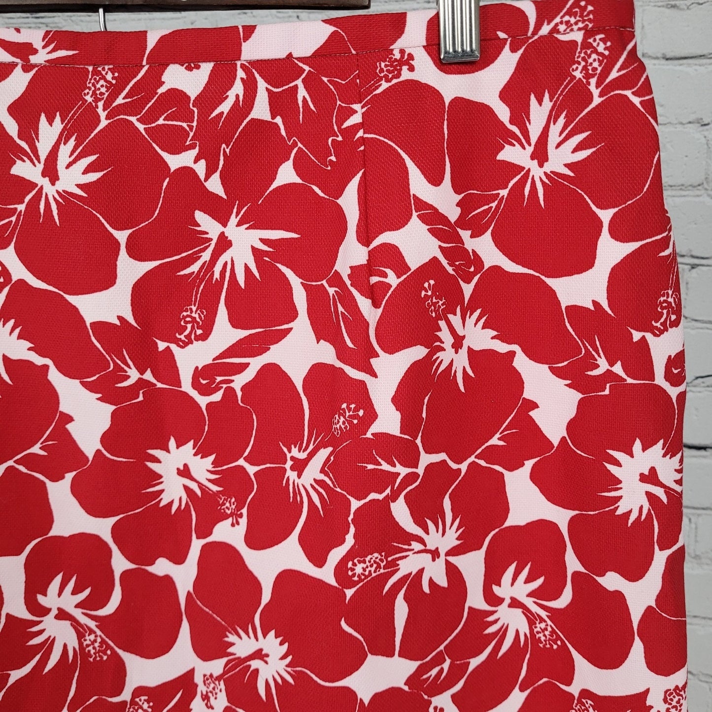 Talbots Red Tropical Floral Cotton Stretch Straight Skirt Size 18WP (36x22)