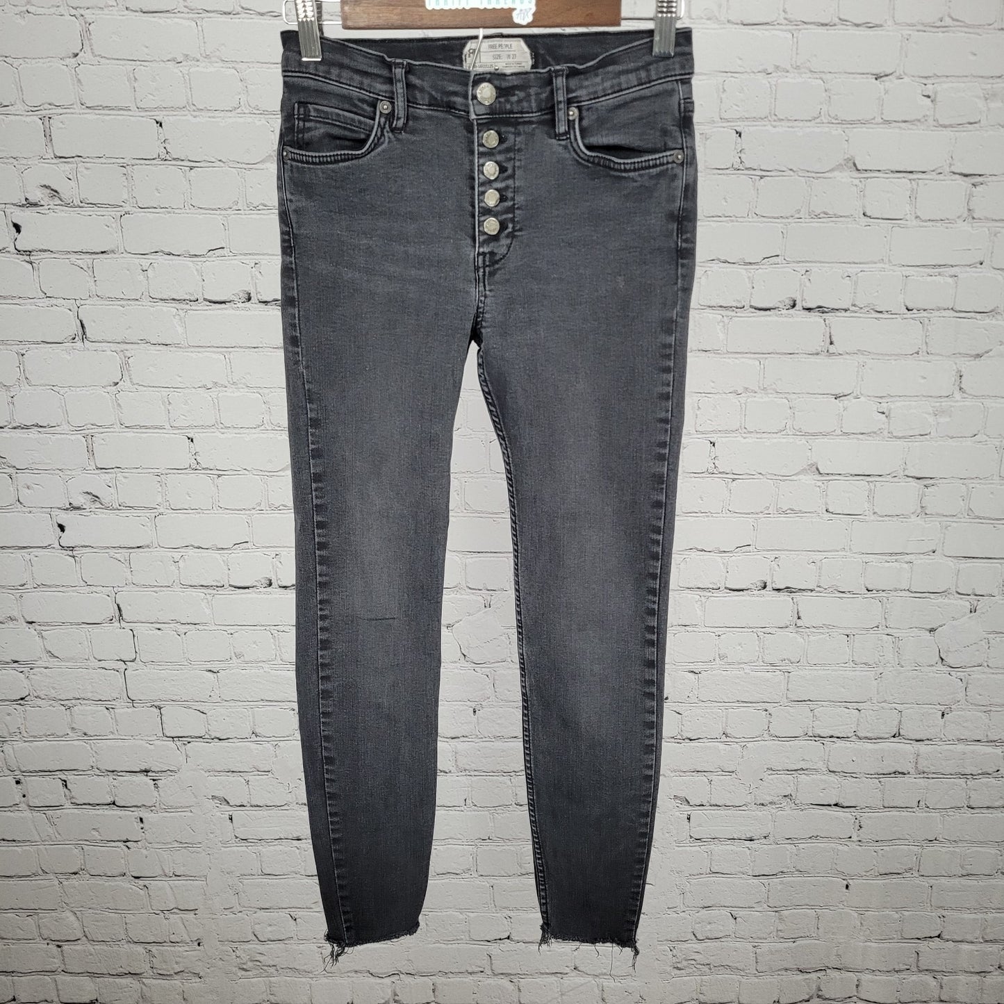 Free People Grey Denim Mid Rise Button Fly Skinny Ankle Jeans Size 27 (26x26.5)