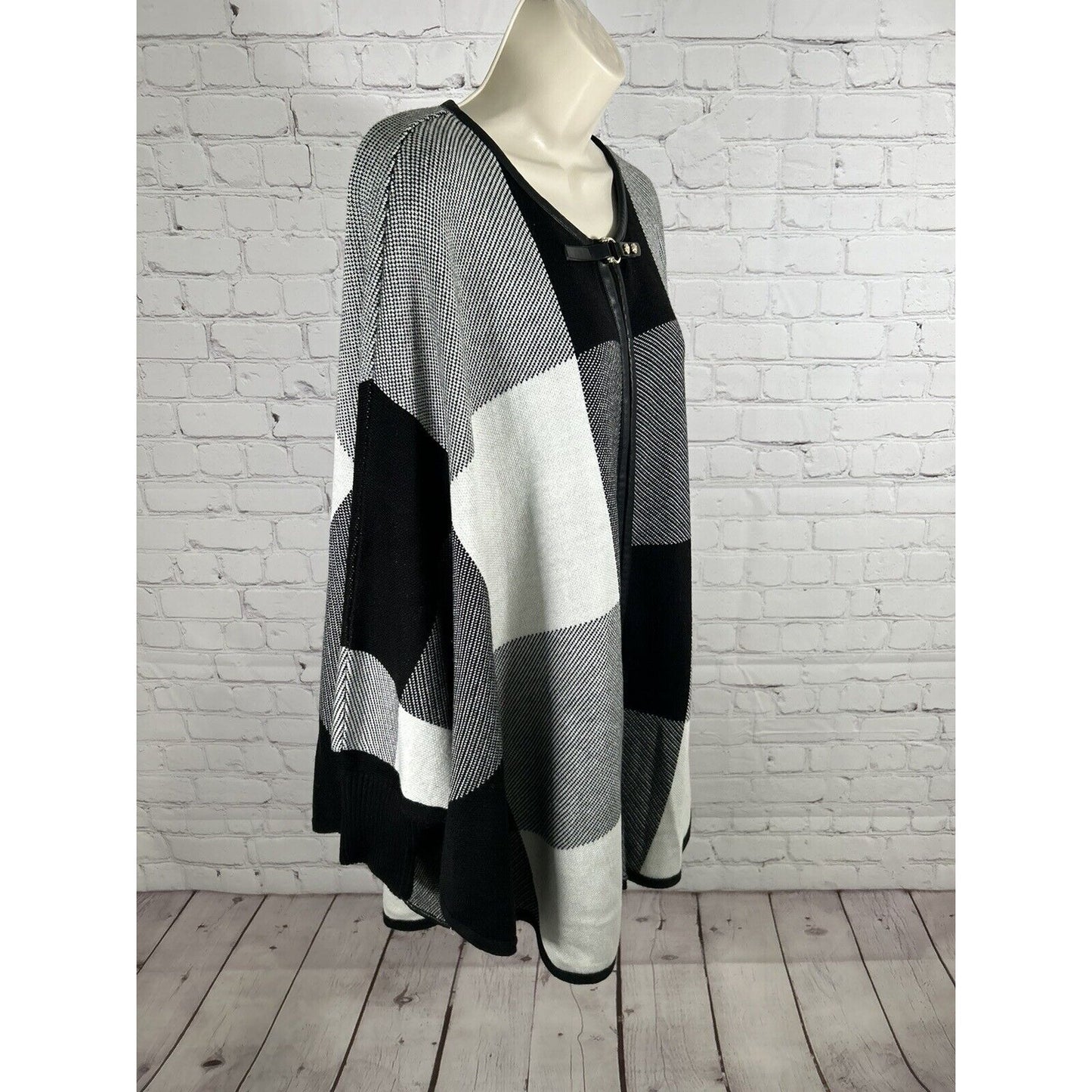 Ivanka Trump Womens Poncho Cape Plaid Black White Vegan Leather Trim Sz Xs/S