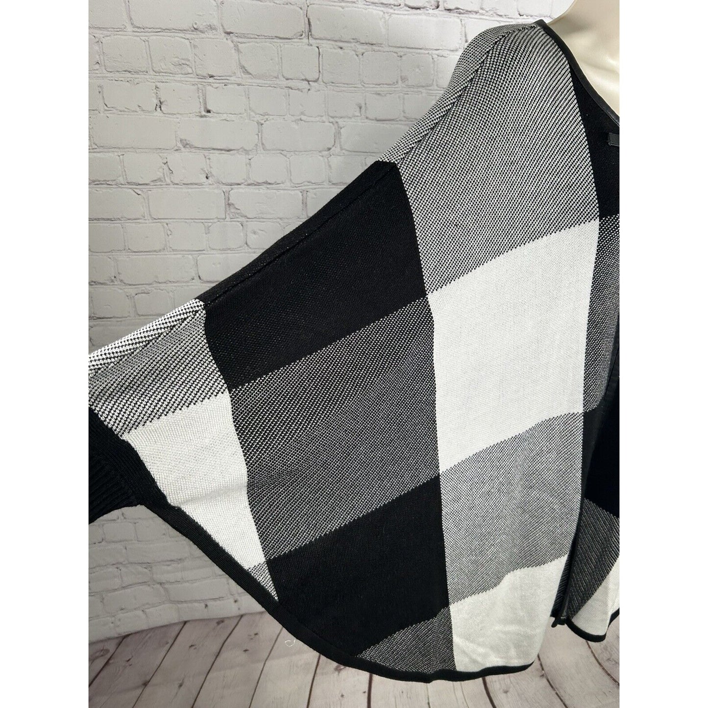 Ivanka Trump Womens Poncho Cape Plaid Black White Vegan Leather Trim Sz Xs/S
