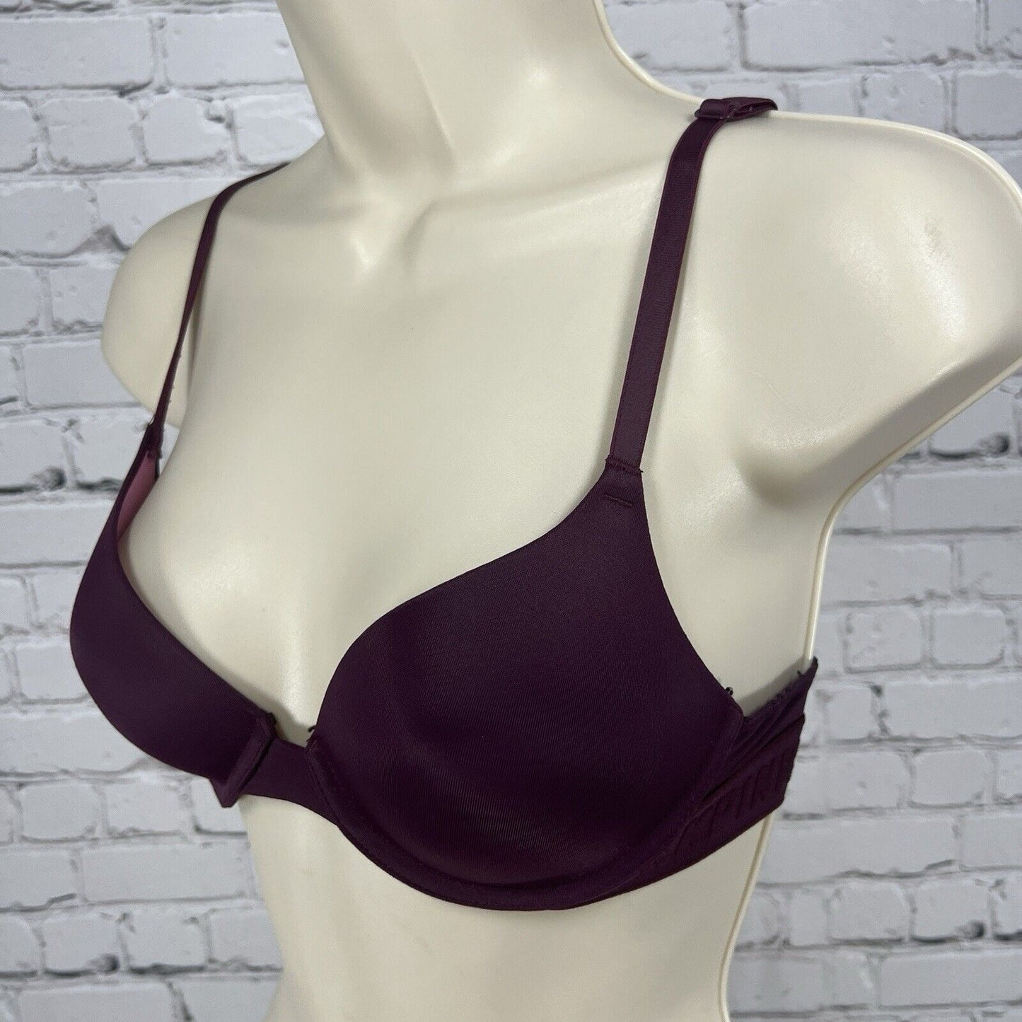 Pink Victoria's Secret Wear Everywhere T-Shirt Lightly Lined Purple Bra 32B