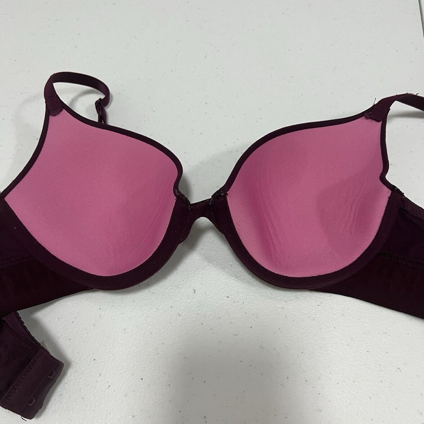 Pink Victoria's Secret Wear Everywhere T-Shirt Lightly Lined Purple Bra 32B
