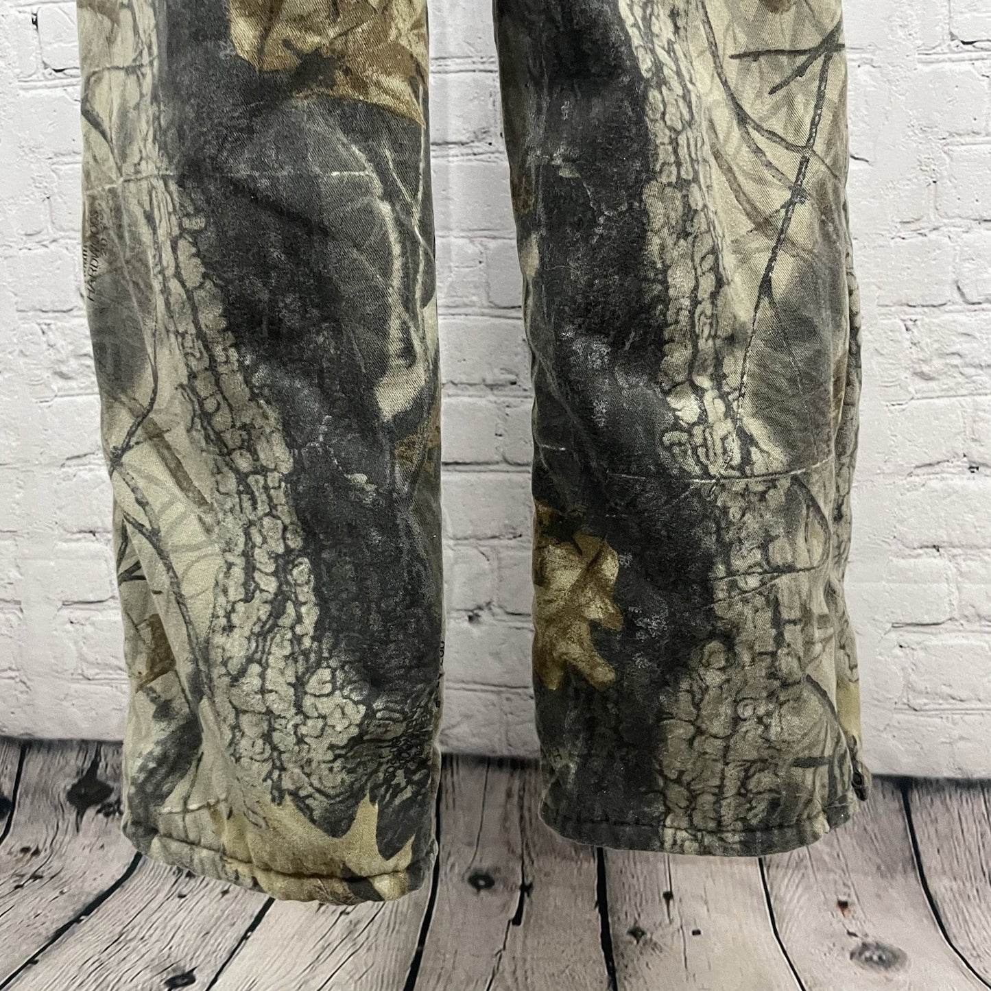 Walls Outdoors Camo Realtree Hardwoods Insulated Coveralls USA Youth Size 20
