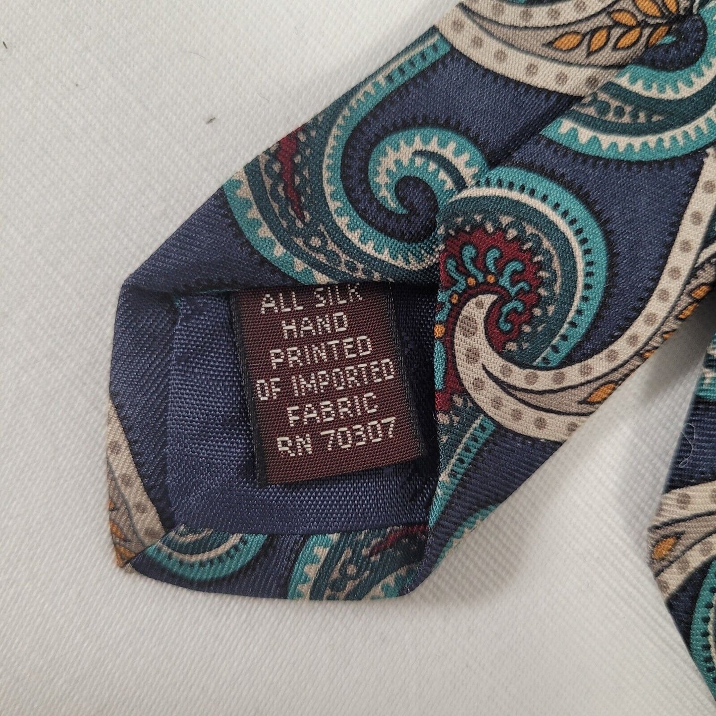 Jos A Bank Executive Collection 100% Silk Paisley Hand Printed Neck Tie 59"x3.5"