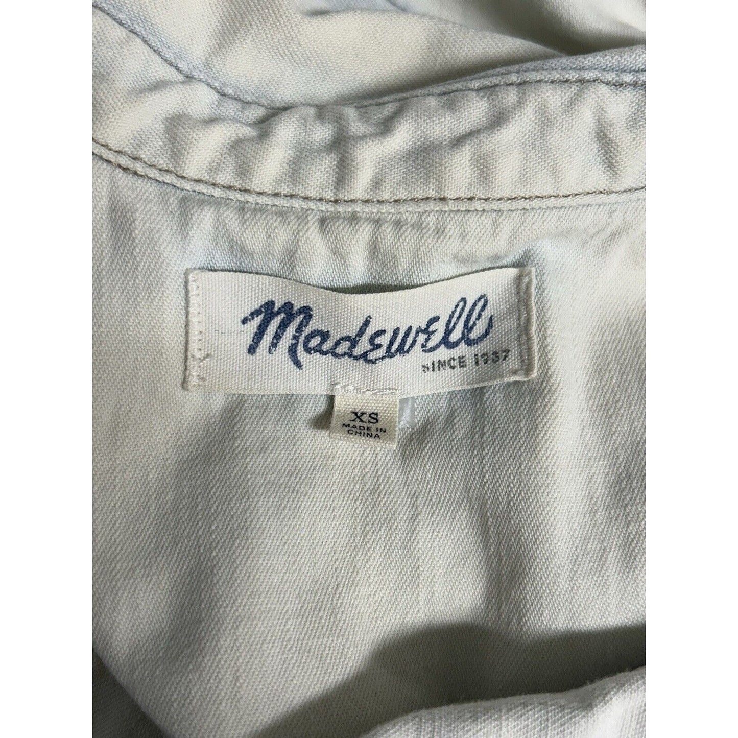 Madewell Distressed Sleeveless Light Wash Denim Button Up Collared Top Women XS