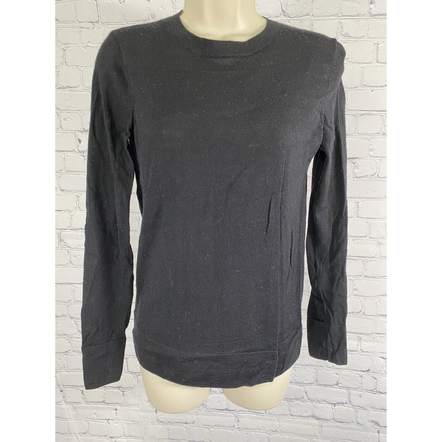 Club Monaco Italian Yarn Back Long Sleeve Pull Over Sweater Size Small