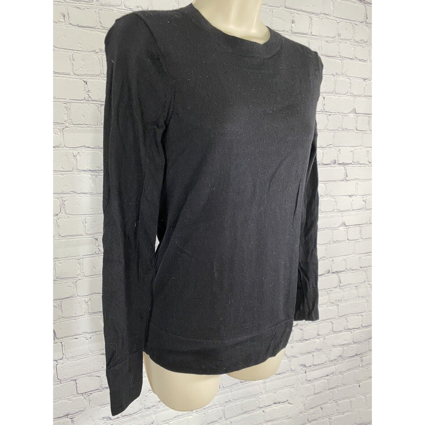 Club Monaco Italian Yarn Back Long Sleeve Pull Over Sweater Size Small
