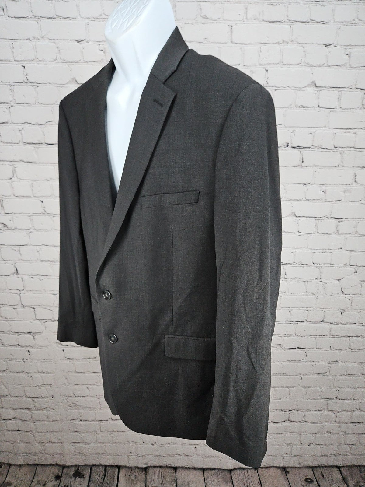 Calvin Klein Charcoal Gray Wool Blend 2 Button Notch Blazer Sport Coat 46R