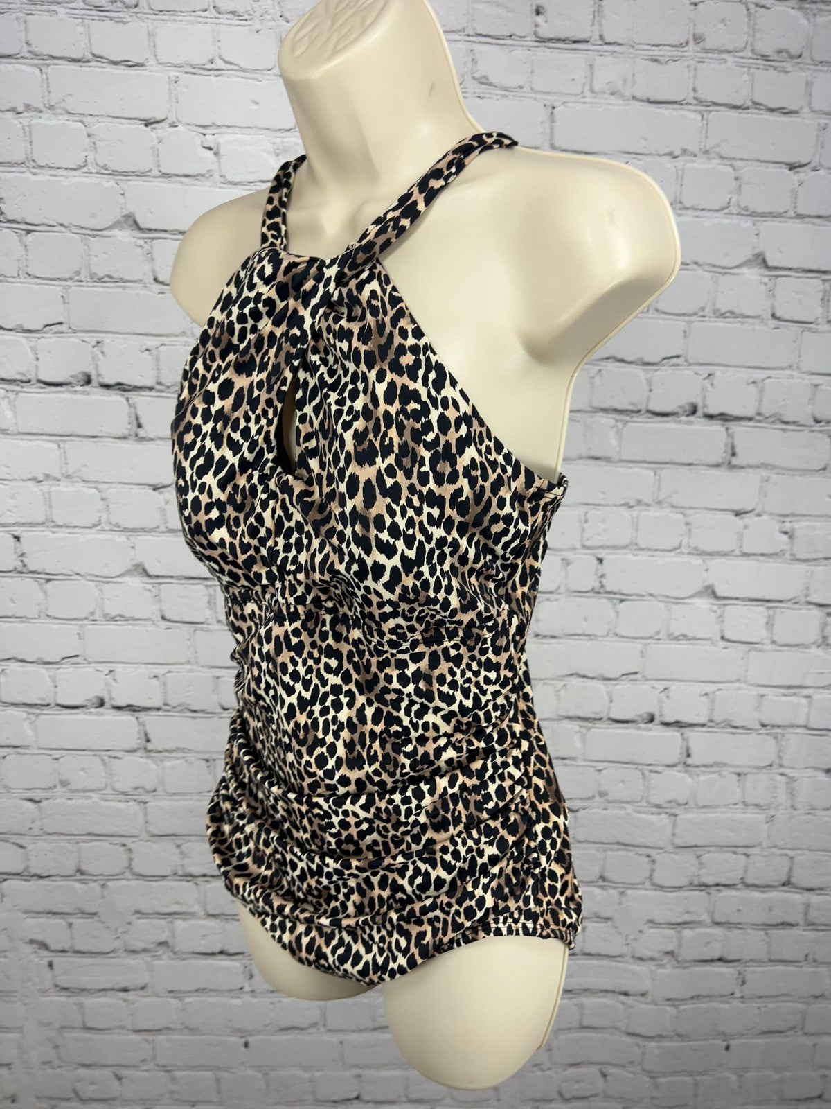 Embrace Your Curves Leopard High Neck Keyhole Ruched One Piece Swimsuit L