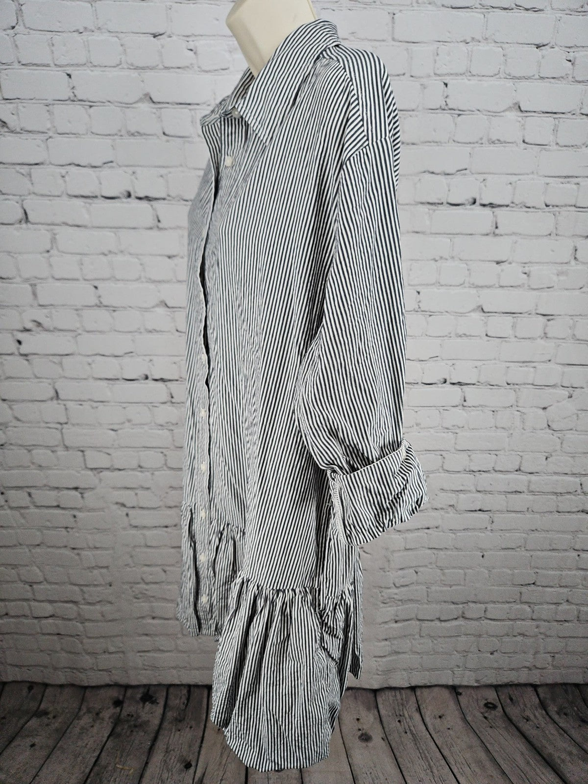 Lands' End Gray White Striped Drop Waist Ruffle Hem Shirt Dress M