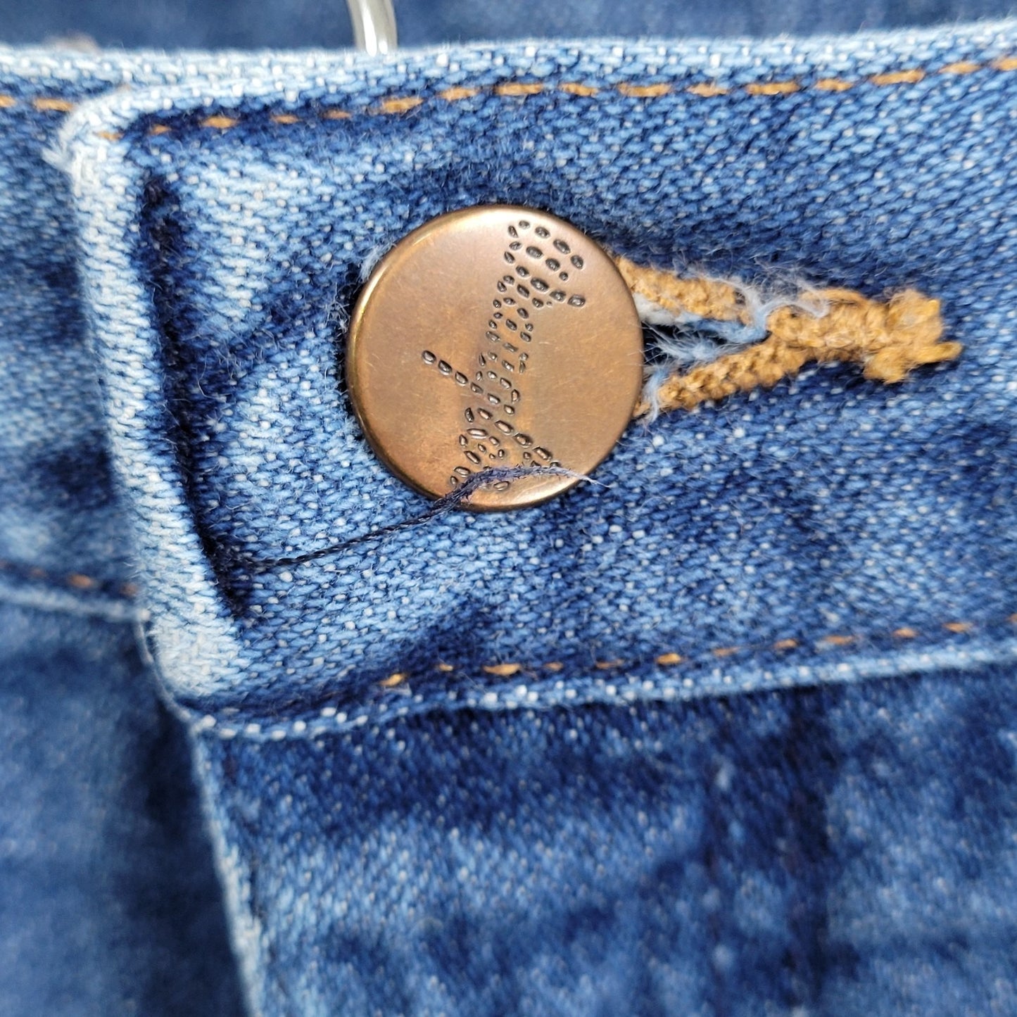 VTG Wrangler Blue Heavy Denim 100% Cotton Jeans USA Made Size 42x34 (41x33)