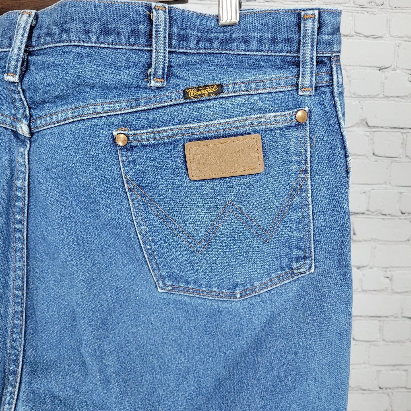 VTG Wrangler Blue Heavy Denim 100% Cotton Jeans USA Made Size 42x34 (41x33)